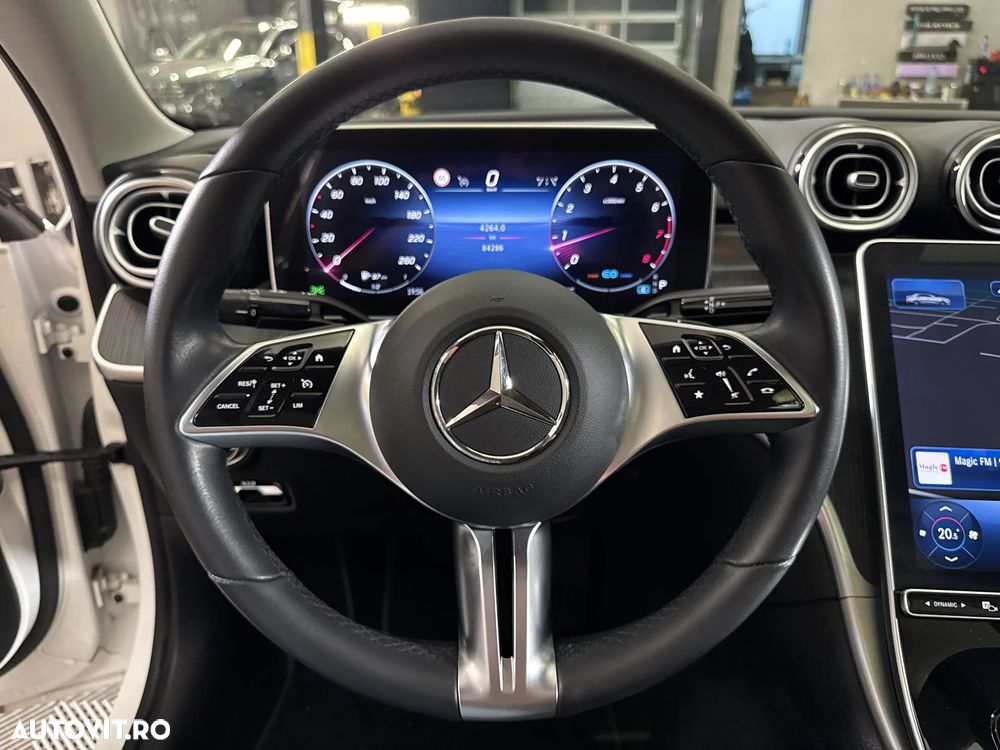 Mercedes-Benz C 300 4Matic 9G-TRONIC - 17