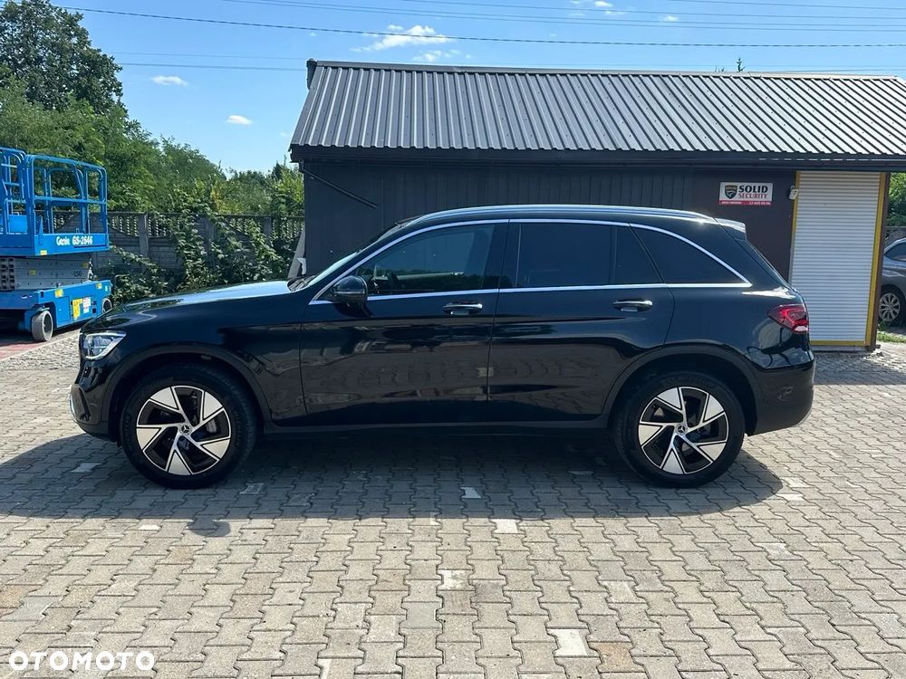 Mercedes-Benz GLC 300 de 4-Matic Business Edition - 4