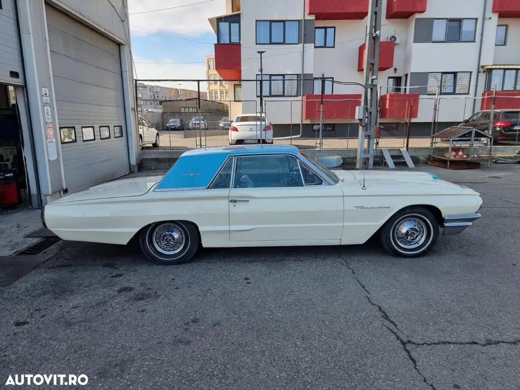 Ford Thunderbird - 2