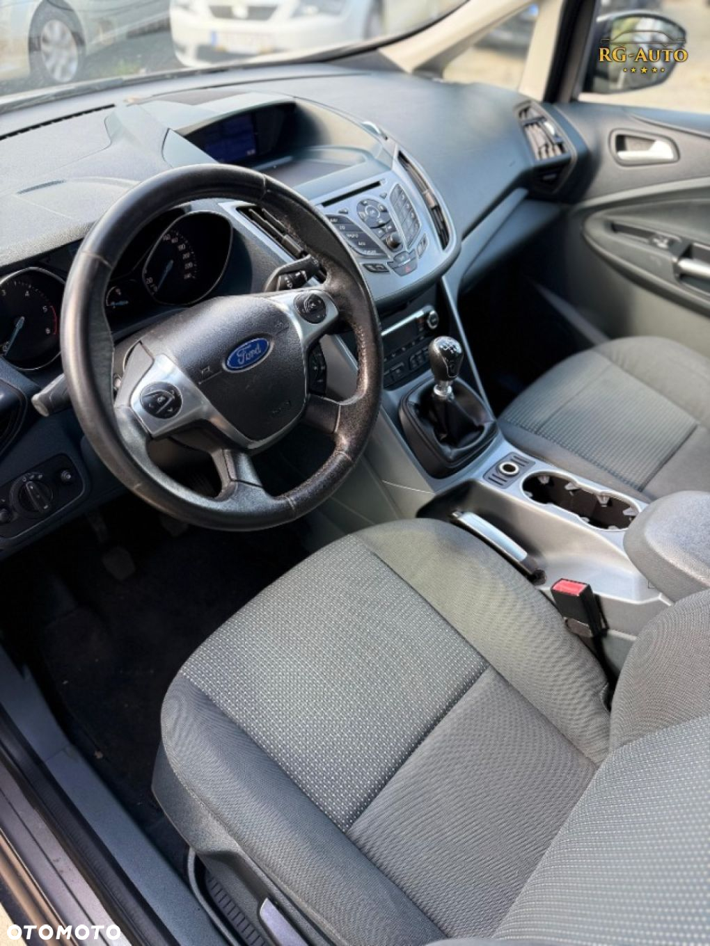 Ford Grand C-MAX - 38