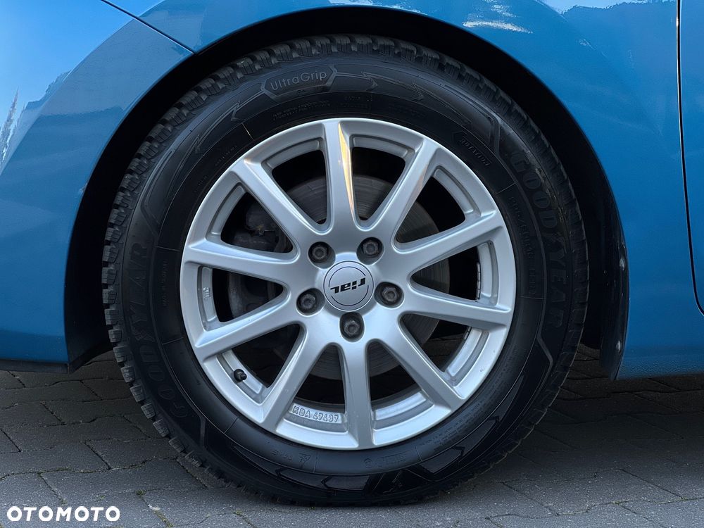 Hyundai i30 1.4 Fifa World Cup Edition - 11
