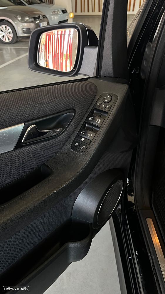 Mercedes-Benz B 180 CDI - 12