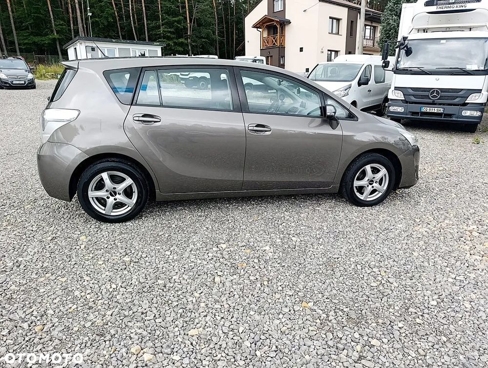 Toyota Verso 1.6 Sprint EU6 - 8