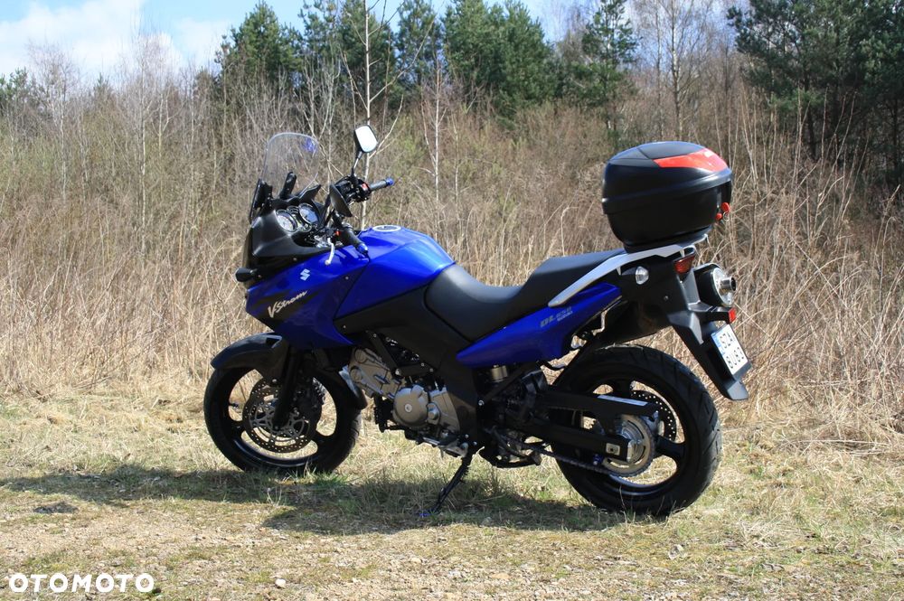 Suzuki V-STROM - 4