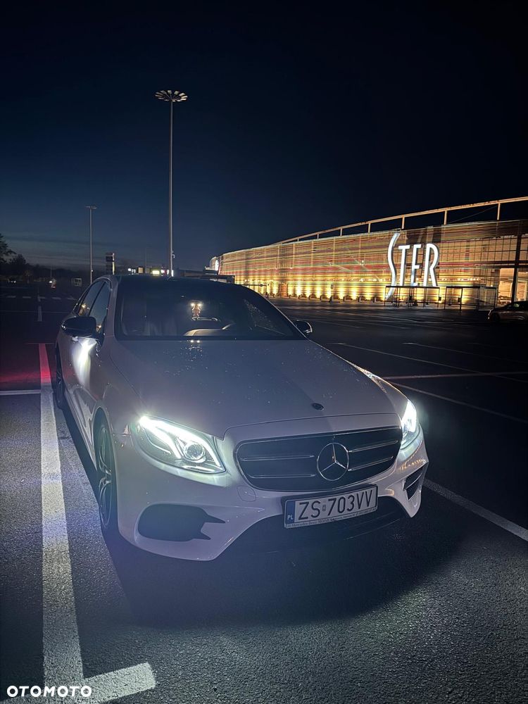 Mercedes-Benz Klasa E 220 d 4-Matic Business Edition 9G-TRONIC - 22