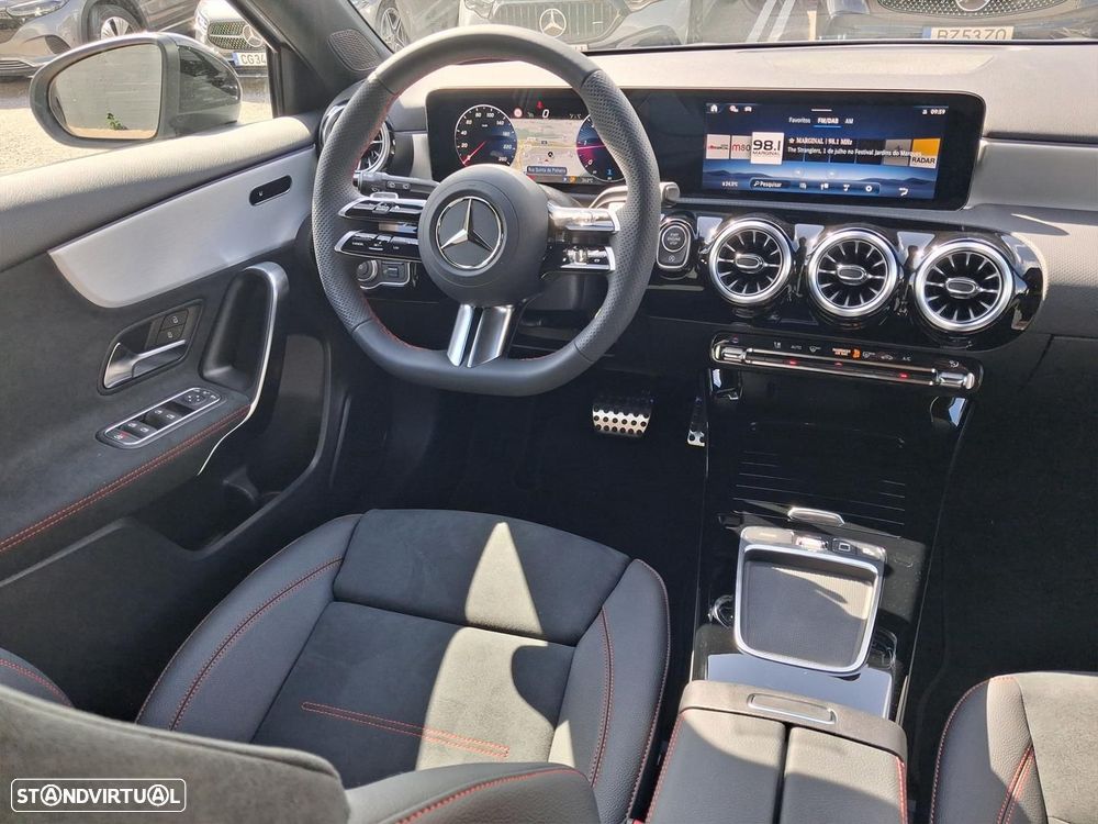 Mercedes-Benz A 180 - 18