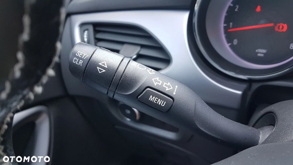 Opel Astra 1.4 T Dynamic - 22