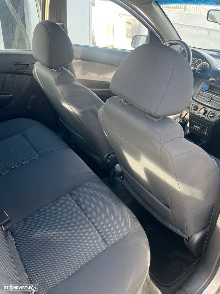 Chevrolet Aveo 1.2 LT - 6