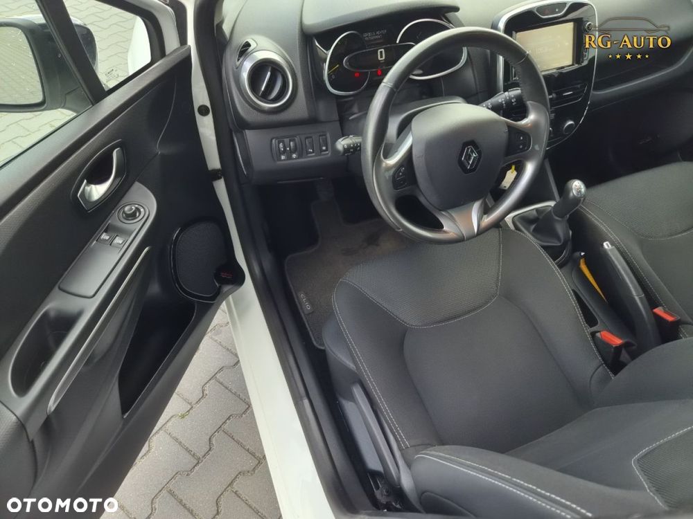 Renault Clio - 29