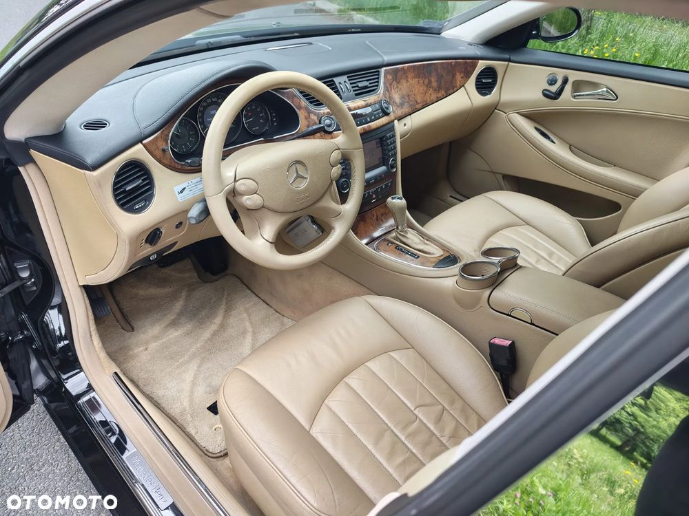 Mercedes-Benz CLS 350 - 11