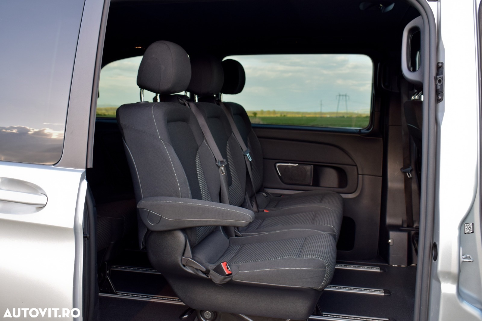 Mercedes-Benz V 300 d kompakt 4Matic 9G-TRONIC - 30