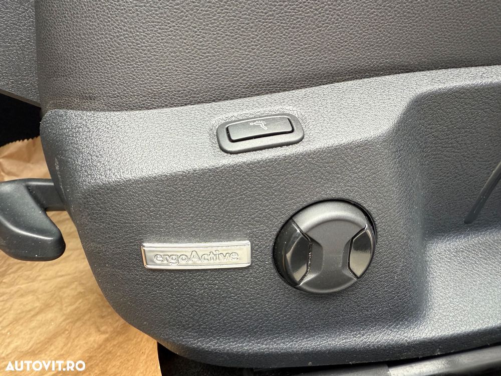 Volkswagen Golf 2.0 BlueTDI 4Motion Highline - 14