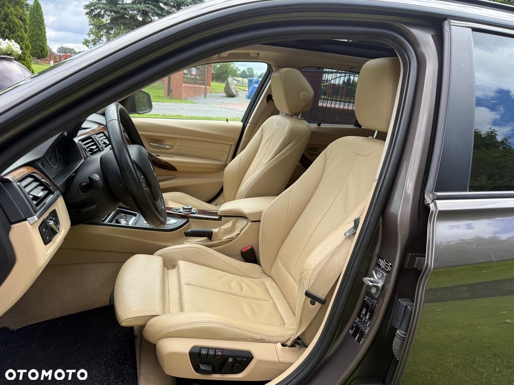 BMW Seria 3 330d Blue Performance - 12