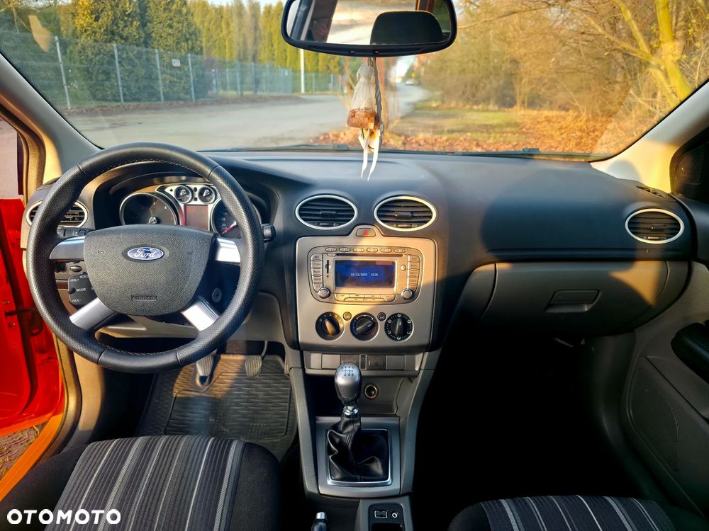 Ford Focus 2.0 TDCi DPF Style - 12