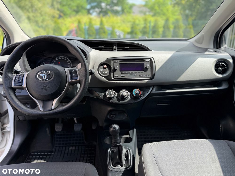 Toyota Yaris - 8