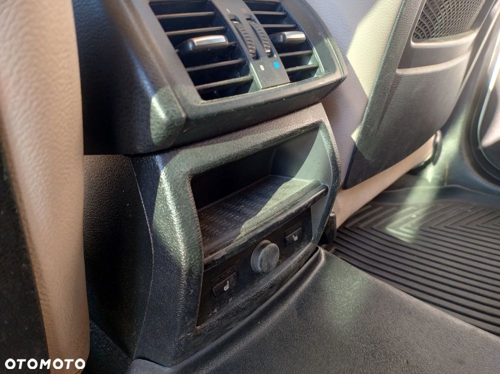 BMW X3 xDrive28i - 12