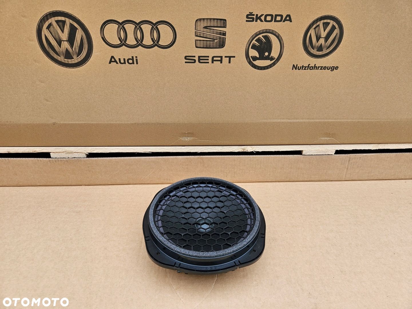 AUDI A8 D5 4N GŁOŚNIK SUBWOOFER 4N0035412A - 1