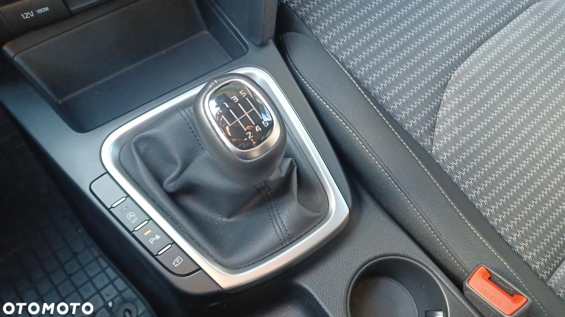 Kia Ceed 1.5 T-GDI M - 14