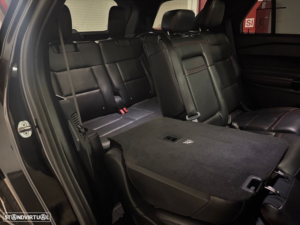 Ford Explorer - 10