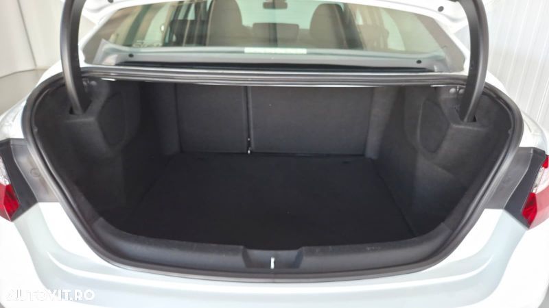Renault Megane TCe Business - 9