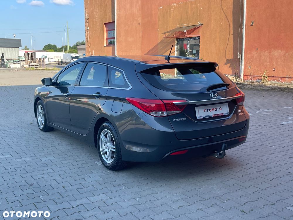 Hyundai i40 1.7 CRDi Comfort + - 39