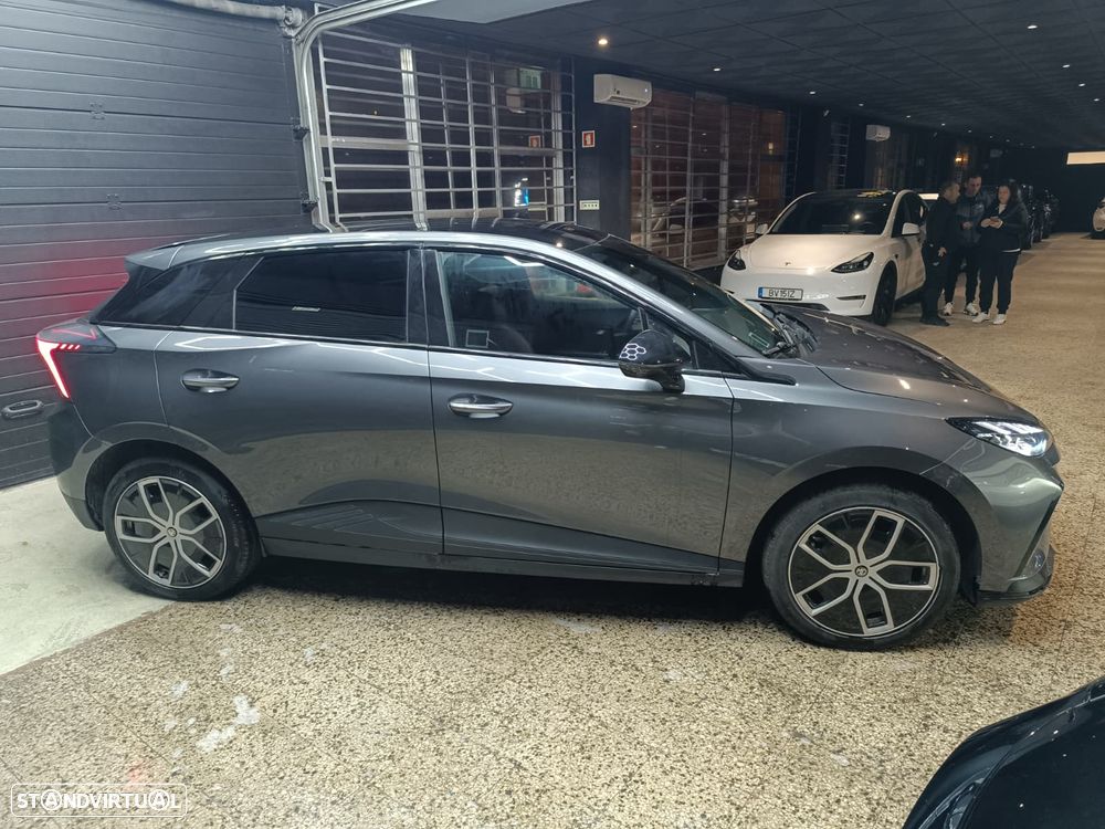 MG MG4 77 kWh Extended Range Luxury - 6