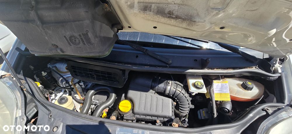 Renault Trafic - 19