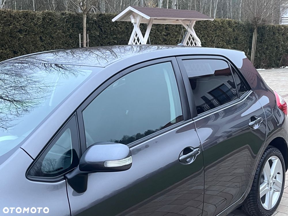 Toyota Auris 1.6 Life - 11