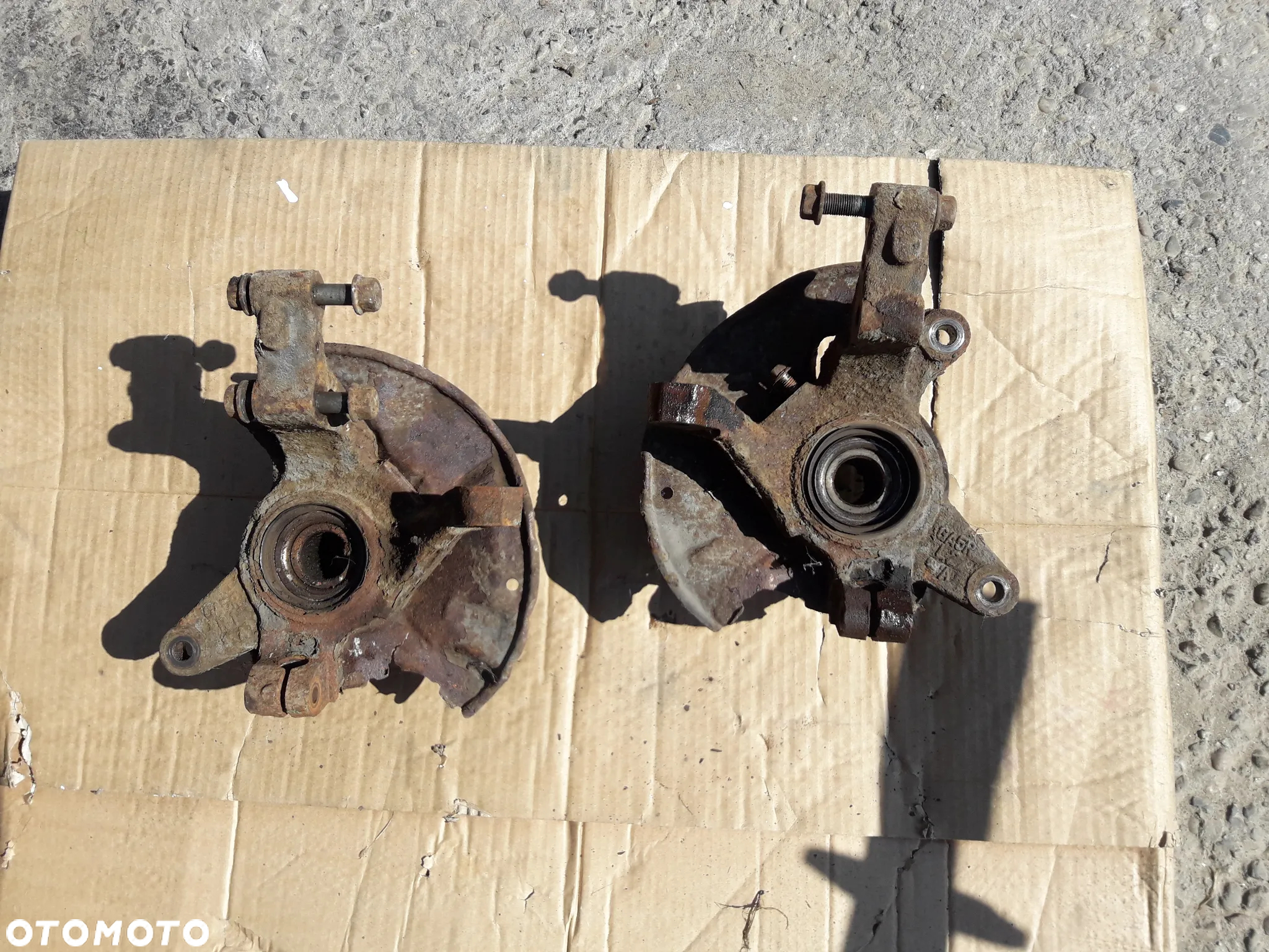 Mazda 626 GE  MX-6 Xedos 6 Probe  2.0 2.5V6 Zwrotnica piasta lewa prawa przód - 4