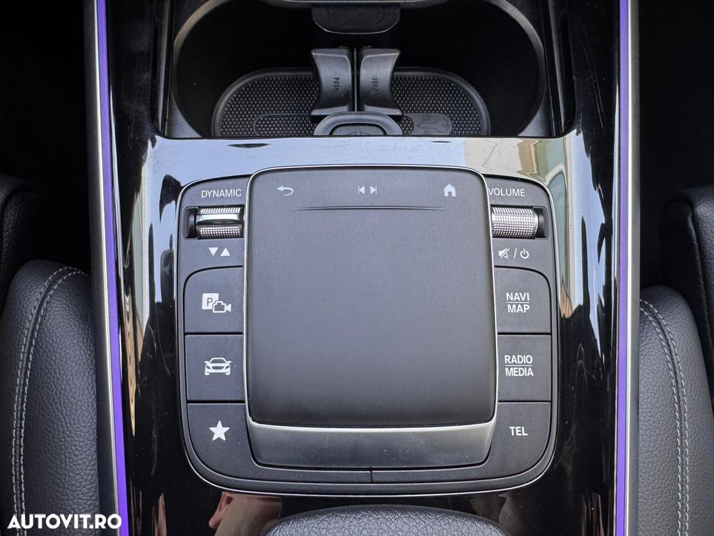 Mercedes-Benz GLB 200 Aut. - 34