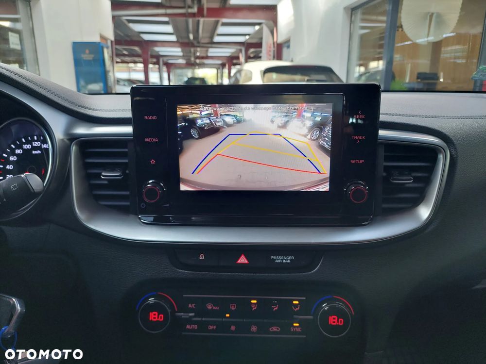Kia Ceed 1.5 T-GDI M - 26