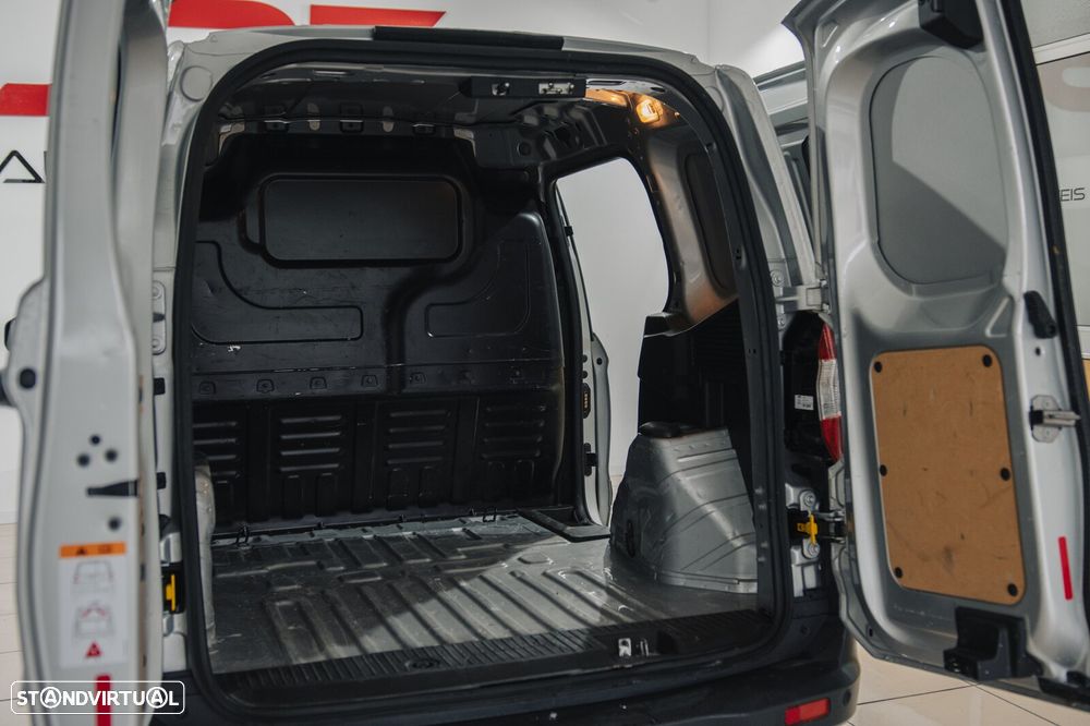 Ford Transit Courier - 8