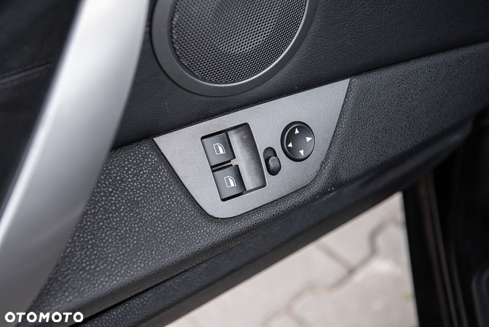 BMW Z4 2.2i - 16