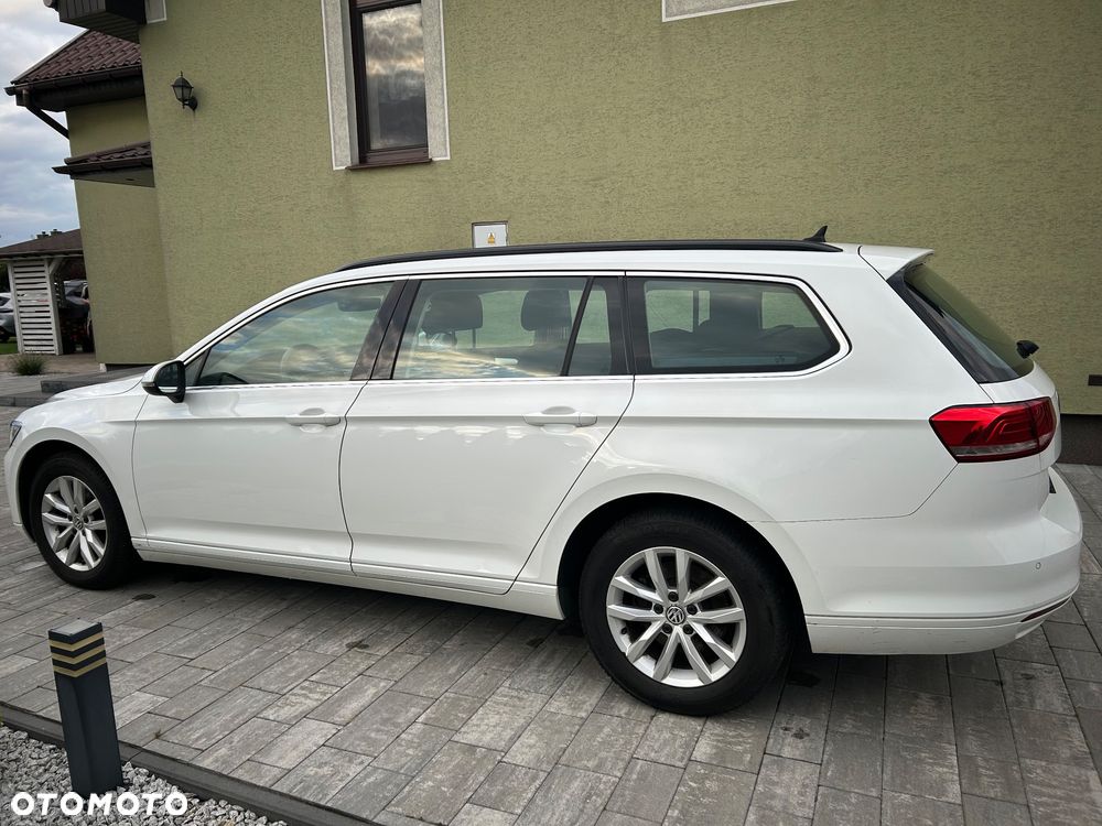 Volkswagen Passat 2.0 TDI (BlueMotion Technology) DSG Highline - 3