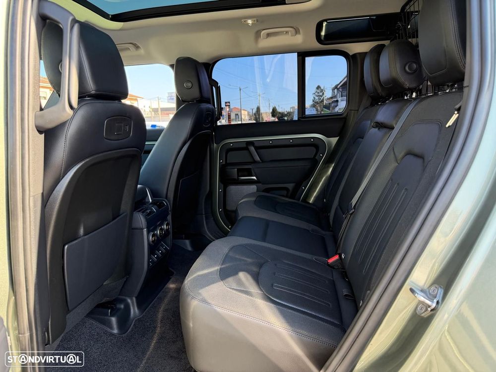 Land Rover Defender 2.0 D 110 AWD S - 10