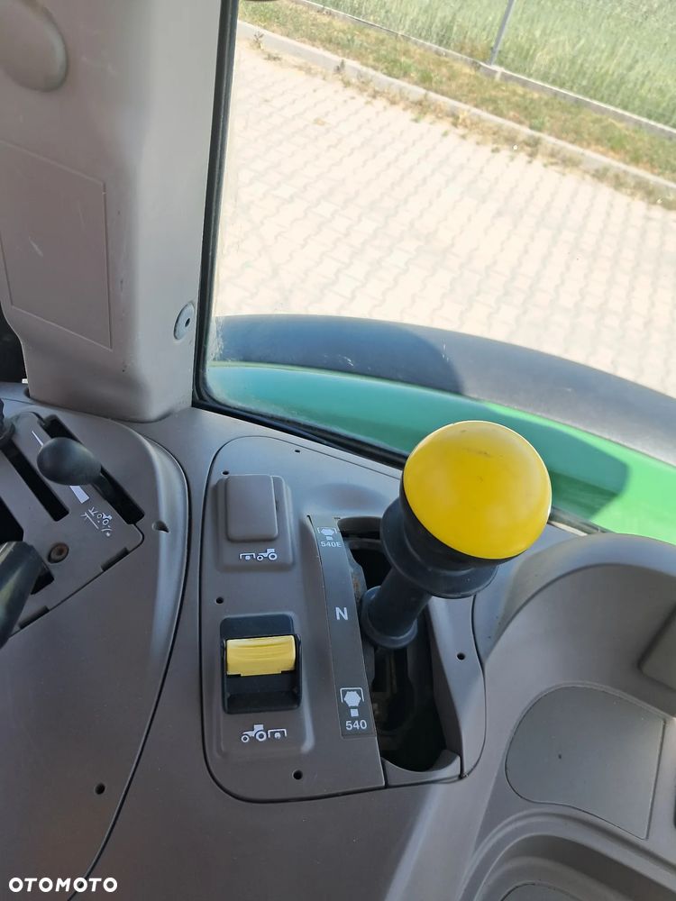 John Deere 5100M - 21