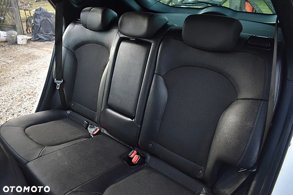 Hyundai ix35 1.7 CRDi Premium 2WD - 19