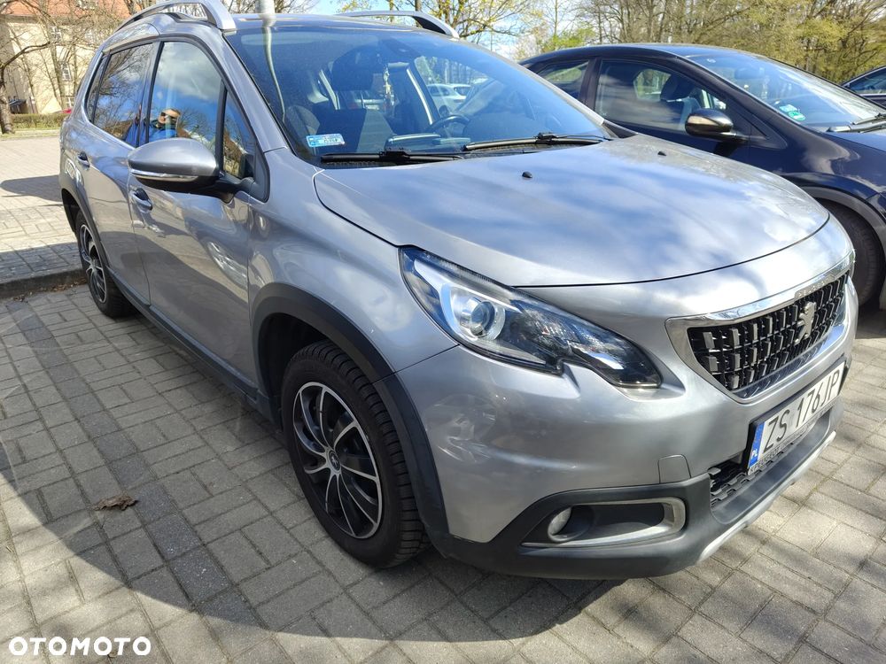 Peugeot 2008 1.2 Pure Tech Allure S&S EAT6 - 3