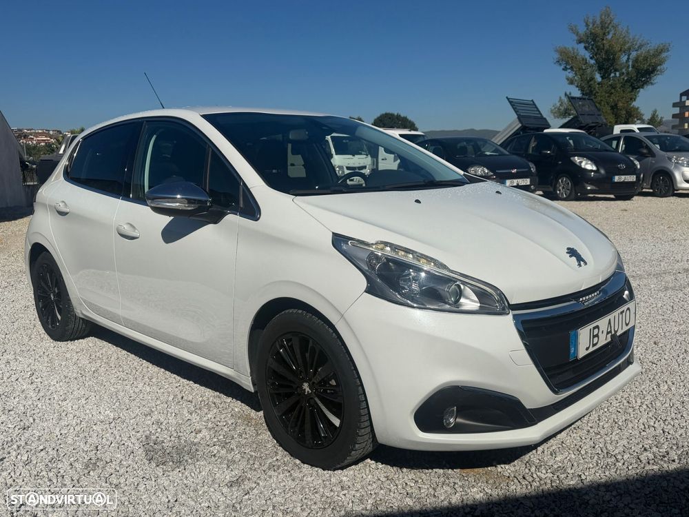 Peugeot 208 1.2 PureTech Allure - 3
