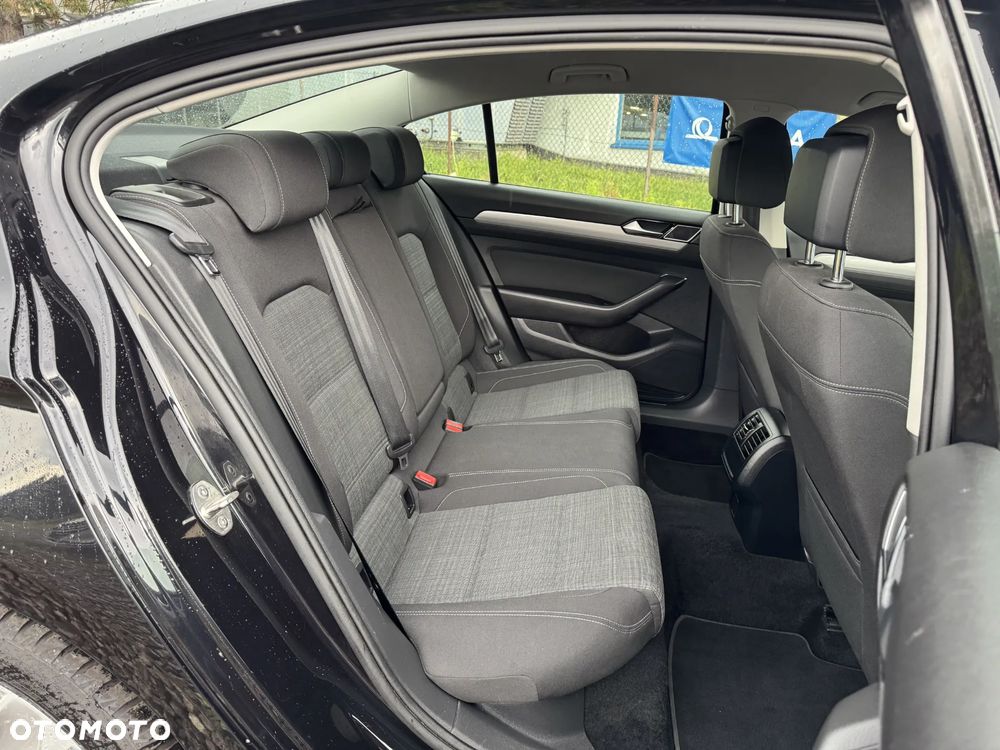 Volkswagen Passat 2.0 TSI Business DSG - 21