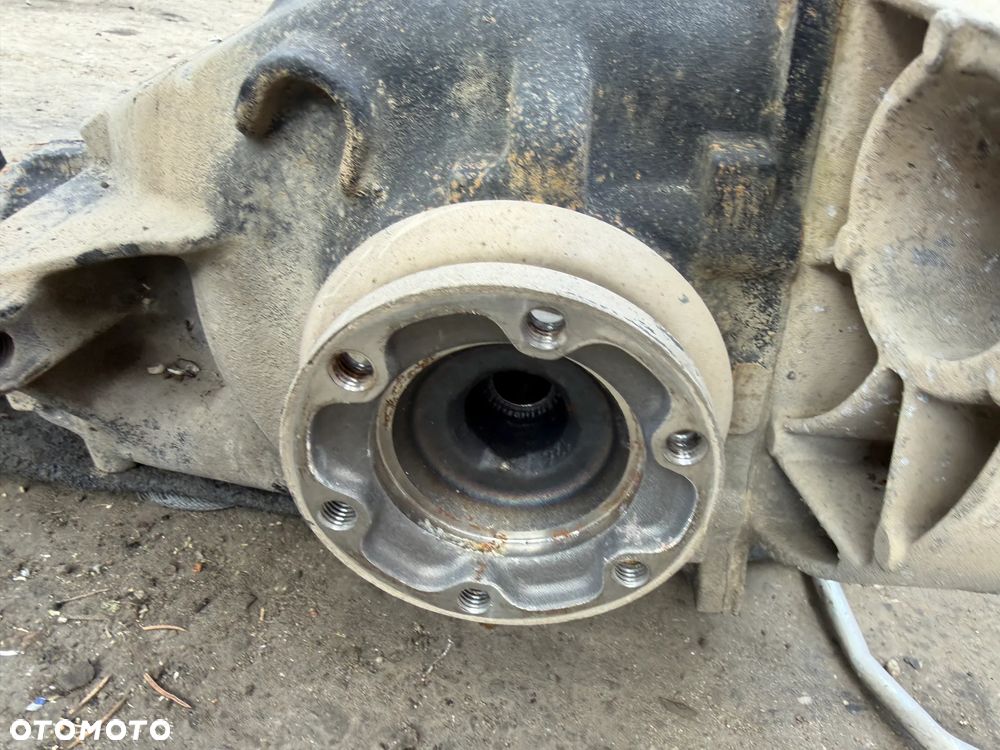 Dyfer most gruszka tył BMW 2.0d 2.56 7566225 e90 e87 OE - 3
