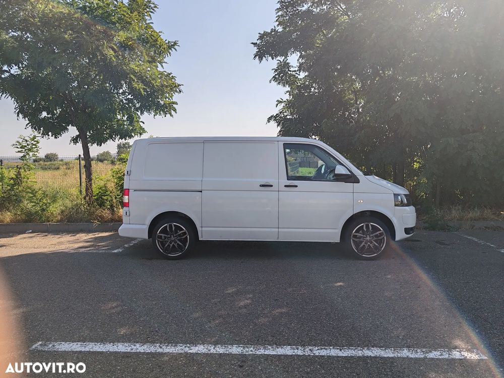 Volkswagen Transporter - 9