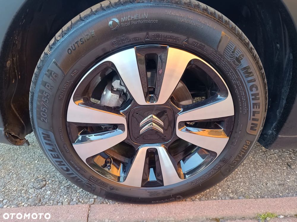Citroën C3 1.2 PureTech Shine S&S - 11