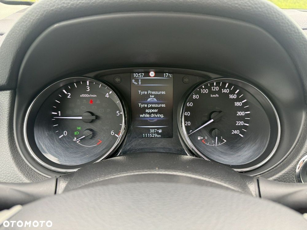 Nissan Qashqai 1.5 dCi Tekna - 26