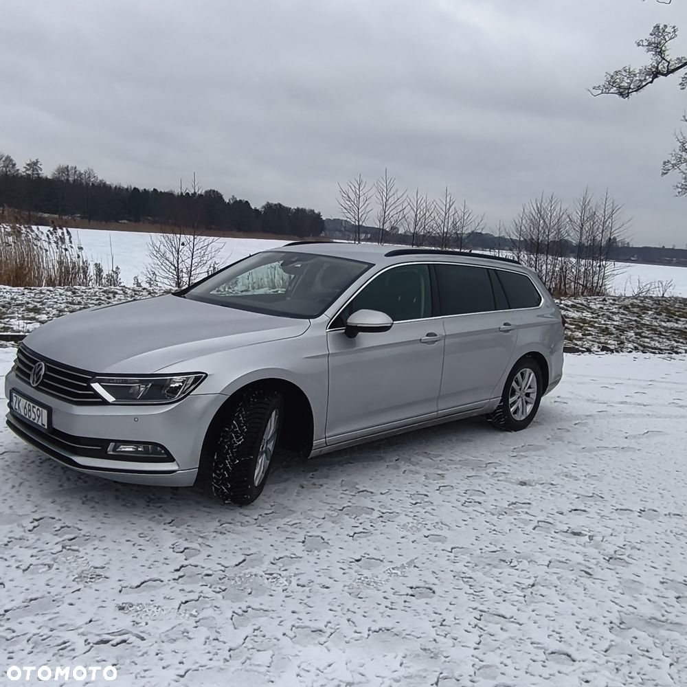 Volkswagen Passat - 2