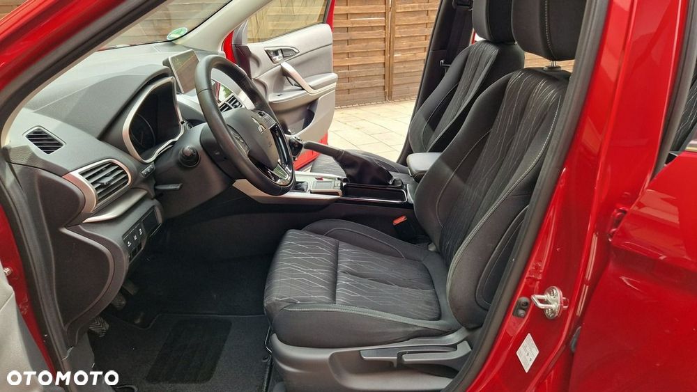 Mitsubishi Eclipse Cross - 21