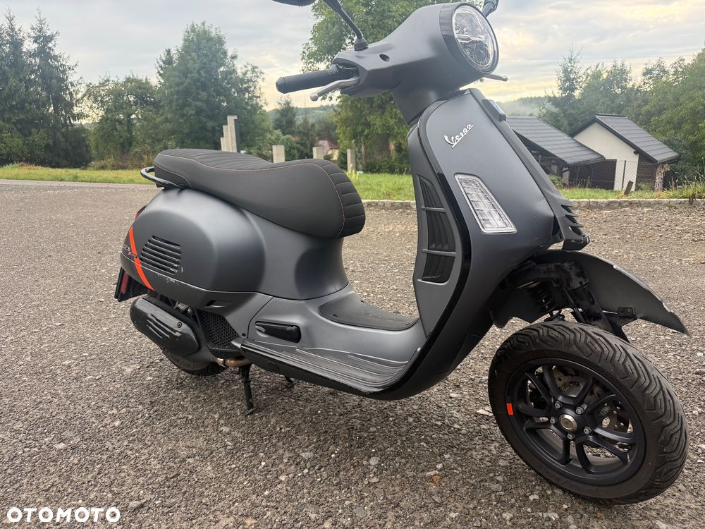 Piaggio Vespa - 1