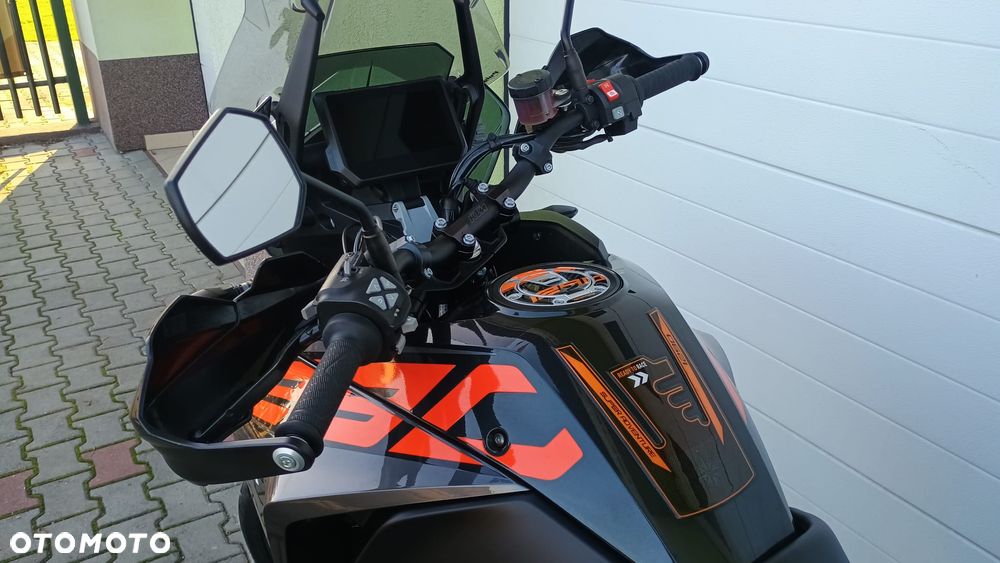 KTM Super Adventure - 24