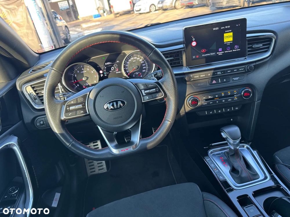 Kia ProCeed 1.6 T-GDI GT DCT - 24
