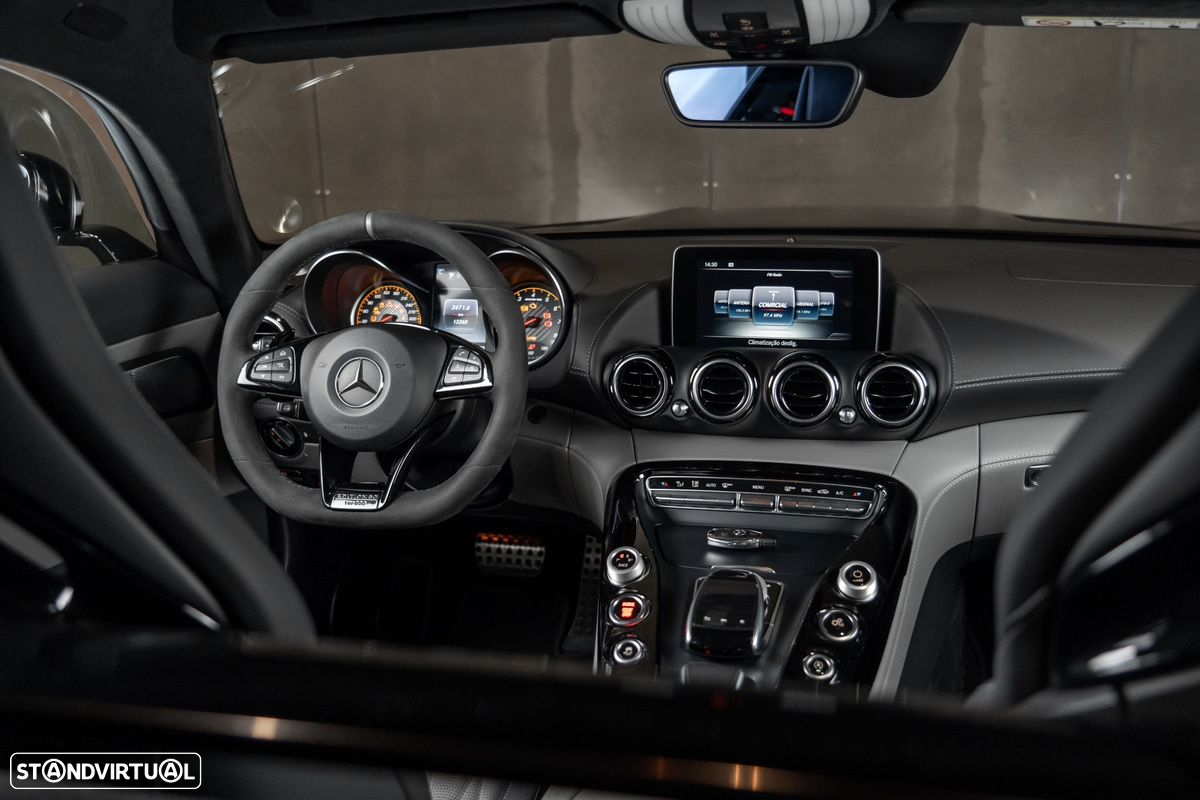 Mercedes-Benz AMG GT - 8